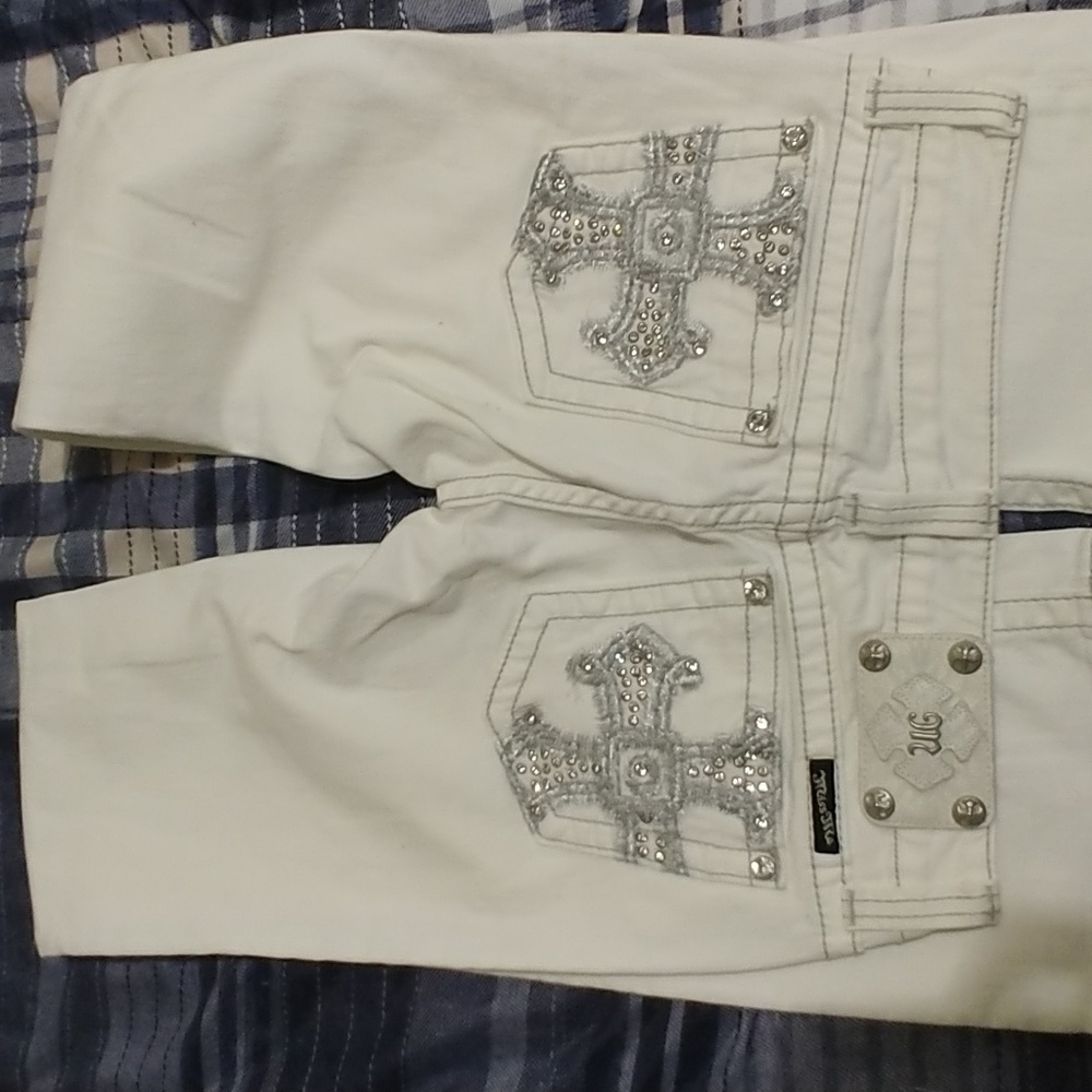White miss me jeans for 80 dollers size 27